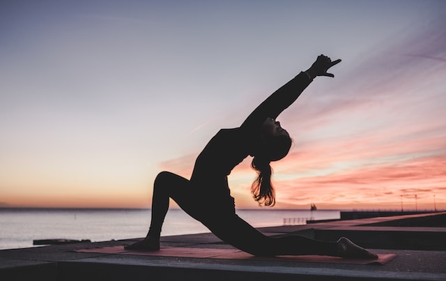 5 Stretches to Try Before Bed For Better Sleep