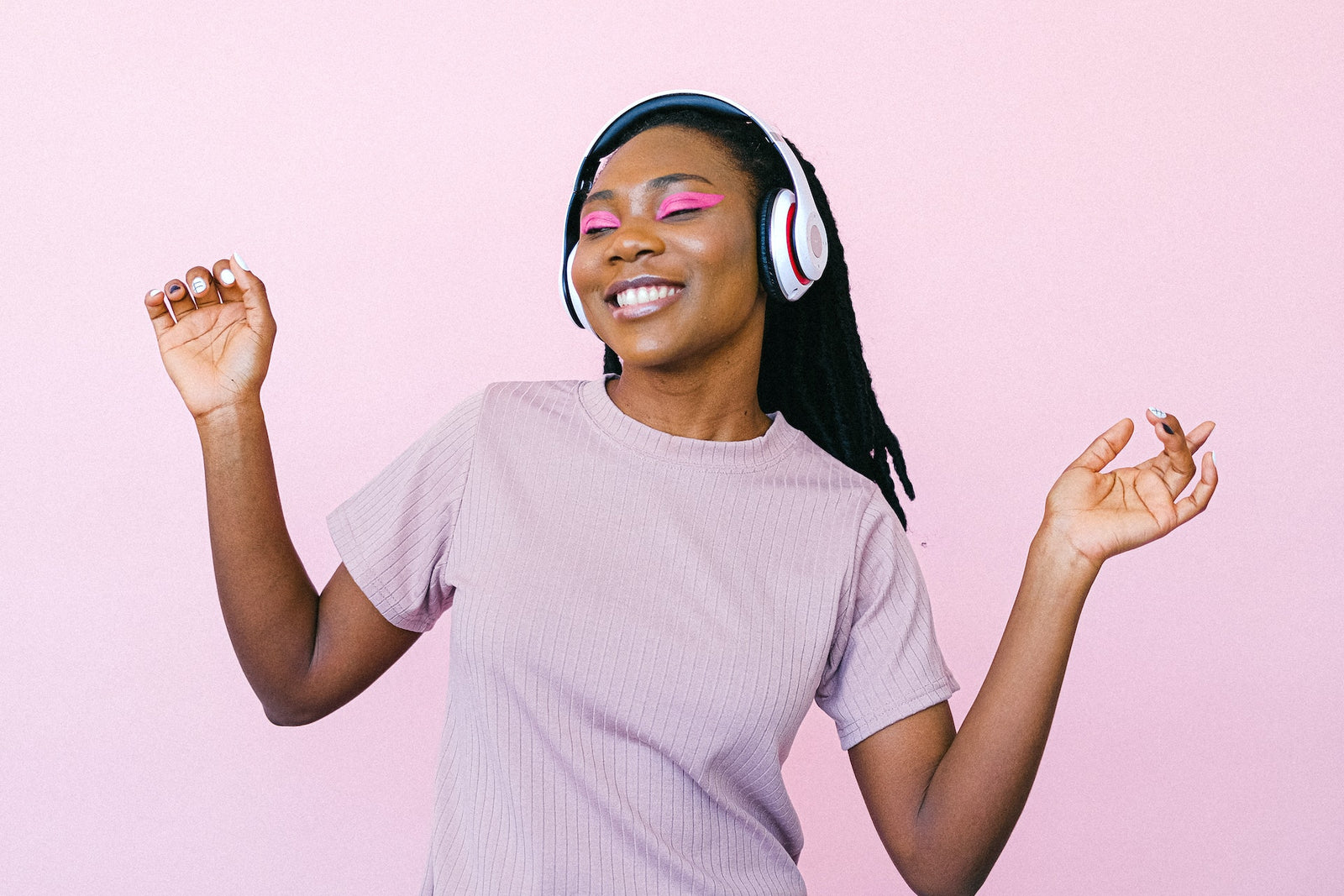 Hum Your Way to Reduced Stress Before Bed
