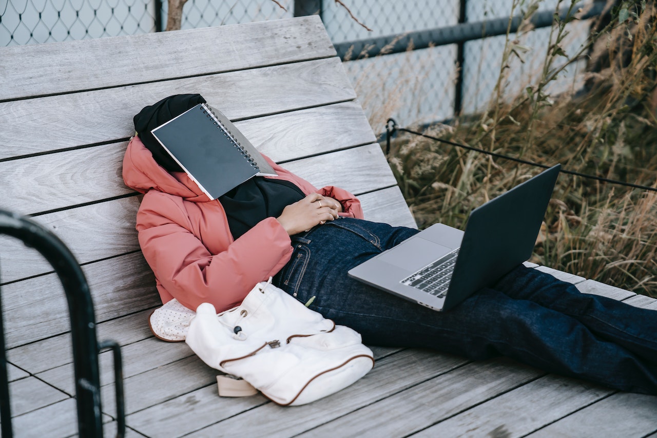 7 Sleep Hacks for Students
